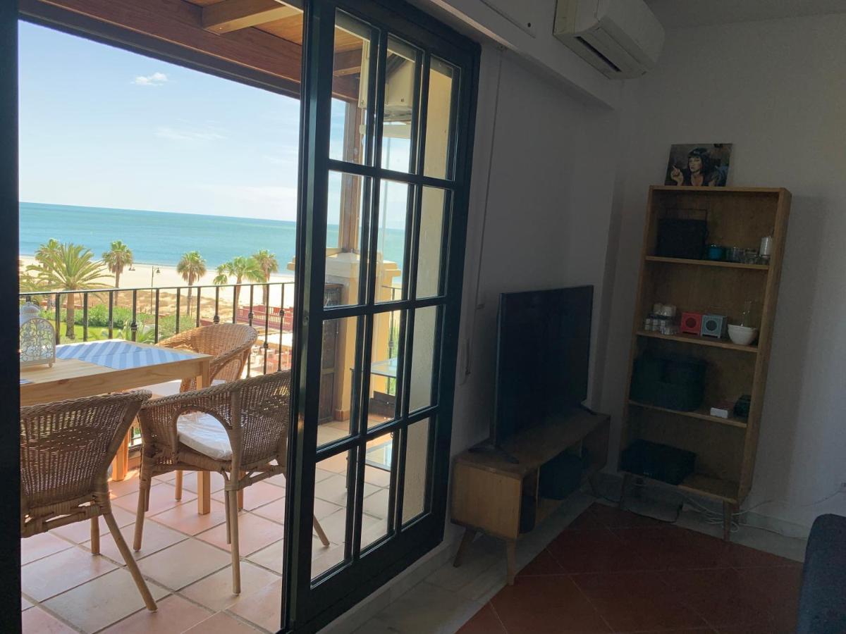 Mirando Al Mar. Primera Linea De Playa Isla Canela Exterior photo